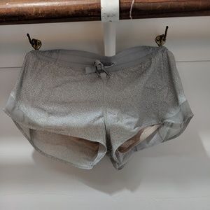 Lululemon Hotty Hot Short, 2.5 in inseam